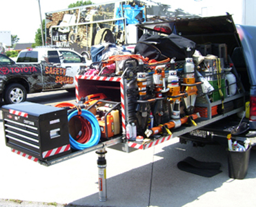 Auto Racing Safety Equipment on Delphi Toyota Safety Squad  Contact Eric Bunn At Ebunn Usacracing Com